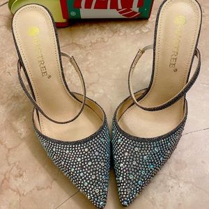 Big tree sparkling 2.75” heels